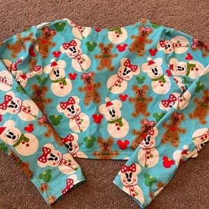 Gingerbread Minnie Mickey crop top size 6 like new